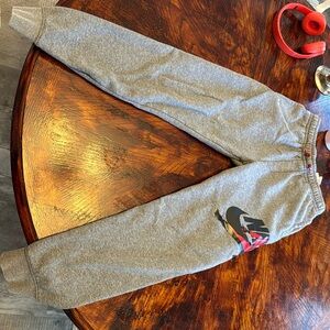 Nike boys large sweat pants youth.